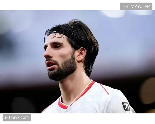 索博斯洛伊精妙长传送助攻，球队再收精彩进球