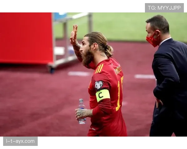 恩里克战术进化:从世界杯荣耀到俱乐部重建的步步为营 恩里克战术进化:从世界杯荣耀到俱乐部重建的步步为营