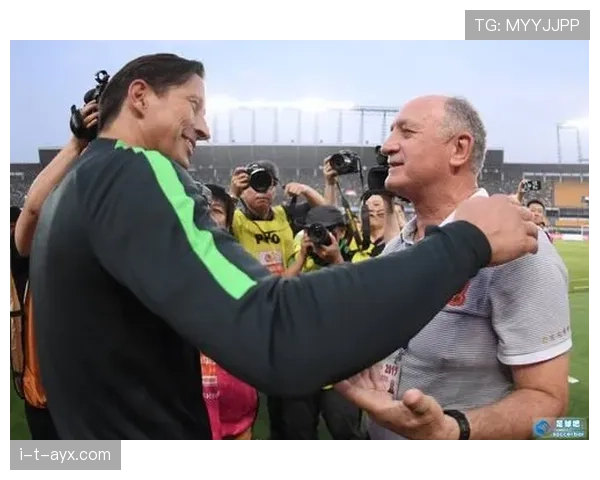 贝肯鲍尔足球哲学重焕新生：现代足球中团队协作价值的再定义