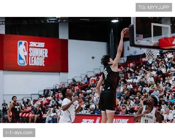 杨瀚森对位内线高位挡拆拉开空间比上季进攻更具威胁